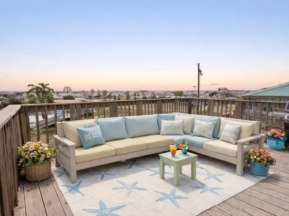 511 Caisson St, Surfside Beach, TX 77541