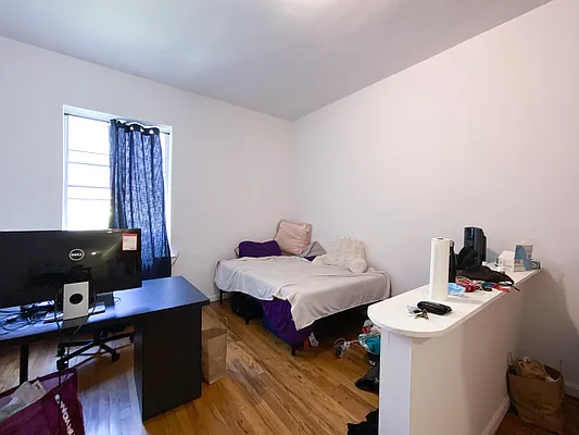 Rented by Compass | media 7