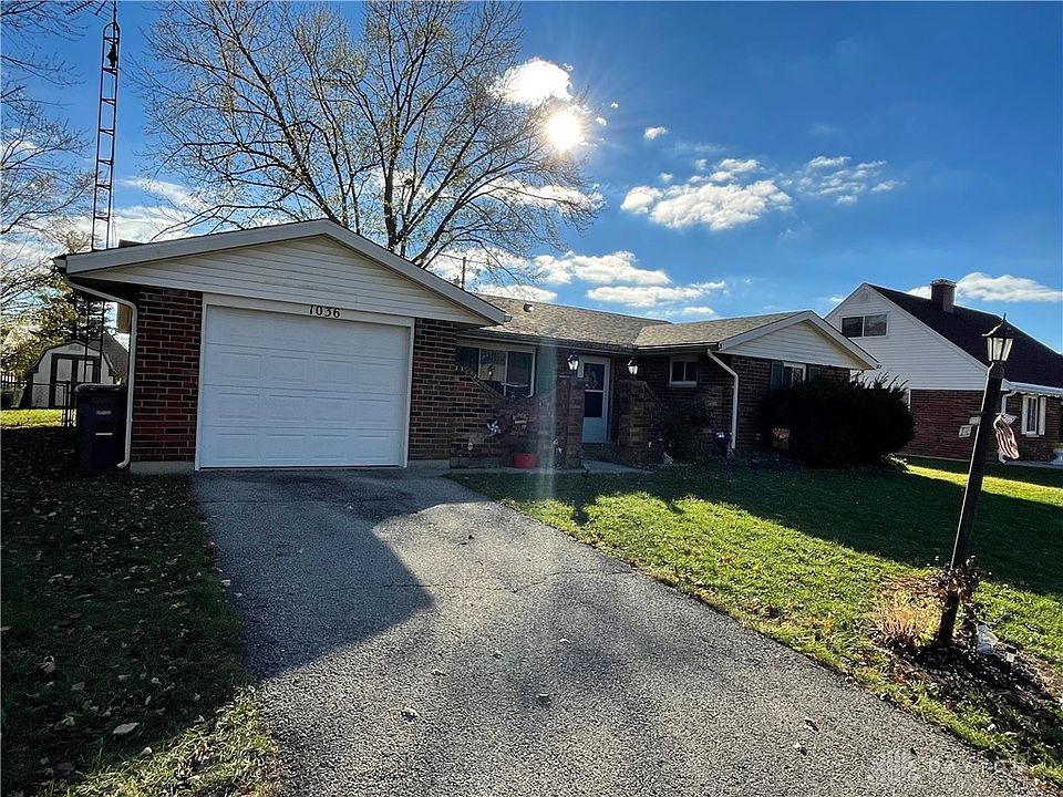 2nd image of 1036 Nutmeg Sq S