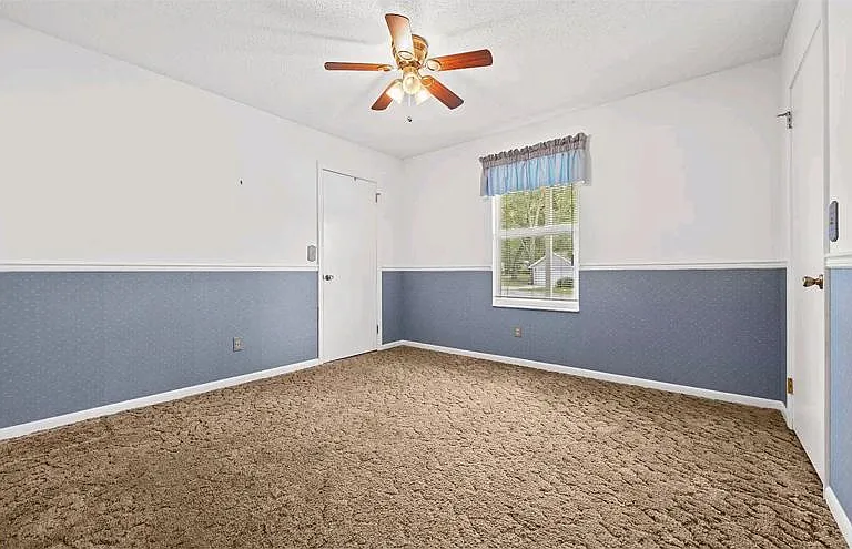 233 SE Sandia Way — Photo 9