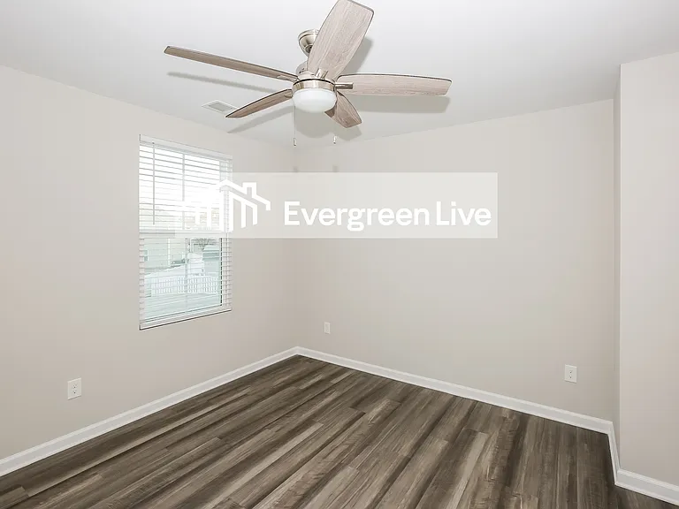 2450 Willow Pond Ln SE — Photo 12