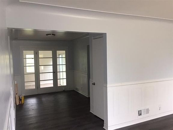 5th image of 3133 Beecher Rd