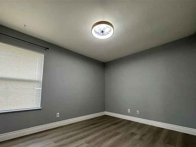 3520 Roanoke Dr — Photo 13