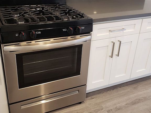 5th image of 1455 S Wooster St #1