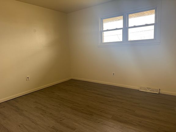 2nd image of 209 Narberth Ave #B