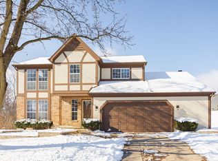 3295 Aronimink Ct, Pickerington, OH 43147