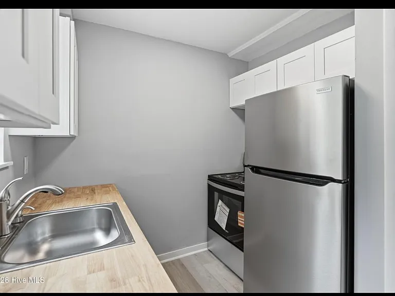 2805 Chappell Ave #L — Photo 8
