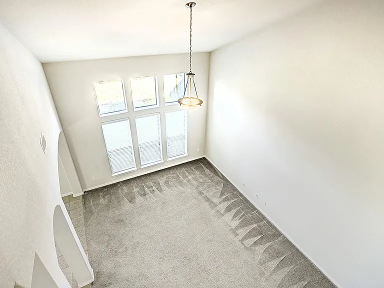 25806 Westbourne Dr — Photo 7