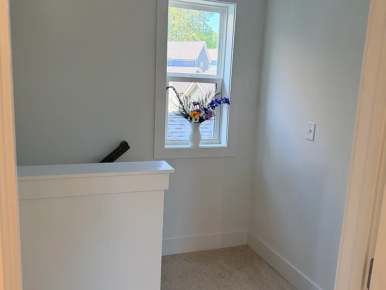 135 Blanche Way — Photo 5