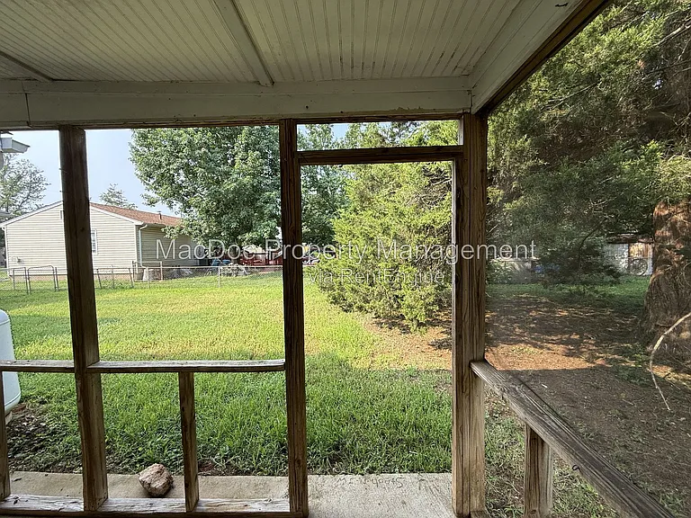 209 Hamilton St #A — Photo 20