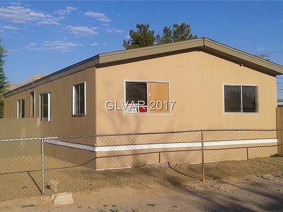 2nd image of 5587 E Carey Ave