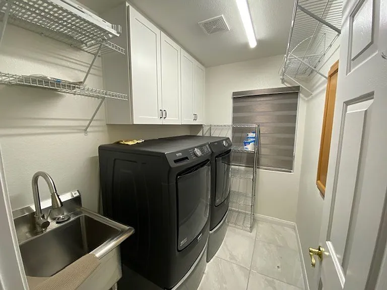 9121 Teal Lake Ct — Photo 9