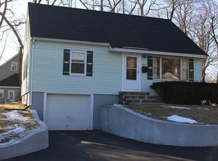 20 Prospect St, Merrimac, MA 01860