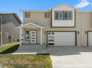 3309 23rd Ave NW, Minot, ND 58703