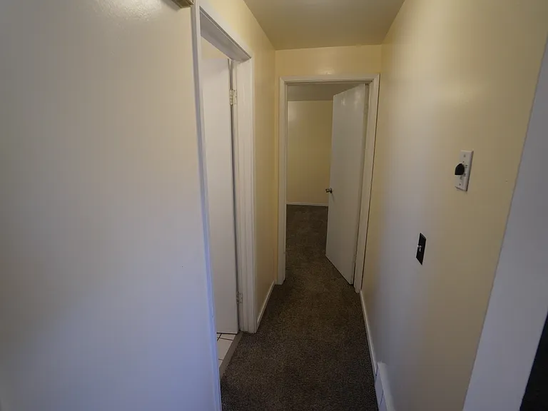 277 W 2300 N — Photo 13
