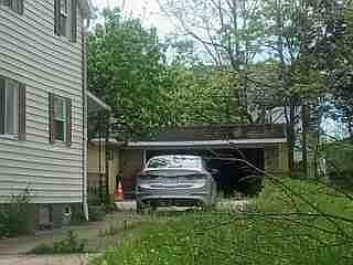 3rd image of 8020 Force Ave