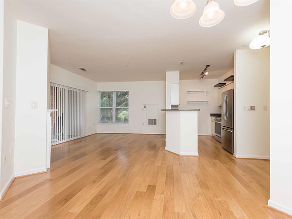 2nd image of 2204 Westcourt Ln APT 108