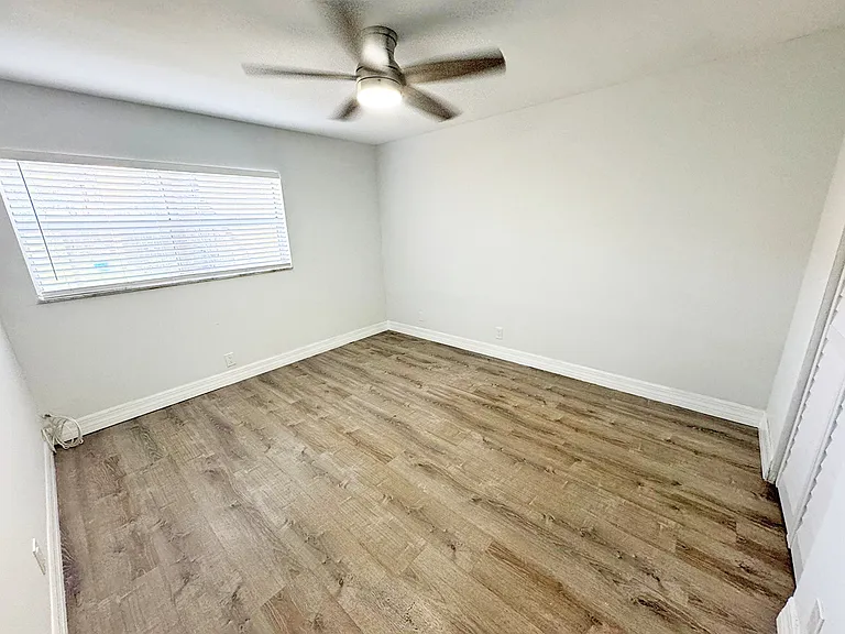 4447 Treehouse Ln #17C — Photo 9
