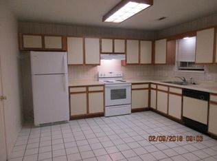 1403 Camellia Dr #B, Bentonville, AR 72712