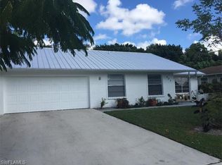 427 Huntington Dr, Naples, FL 34109