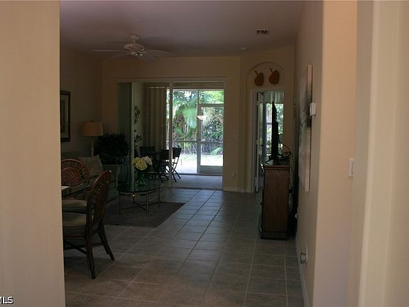 3rd image of 3600 Rue Alec Loop Unit 4