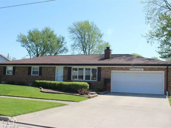 1402 N Walnut St, Normal, IL 61761