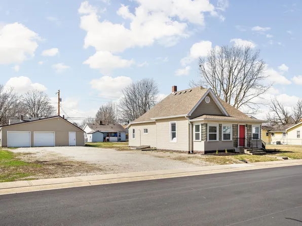 32 S Indiana St, Bargersville, IN 46106