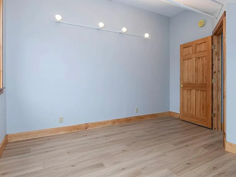 77 Dylan Rd #2 — Photo 20