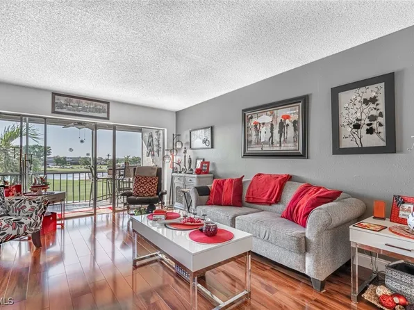 1660 Pine Valley Dr APT 210, Fort Myers, FL 33907