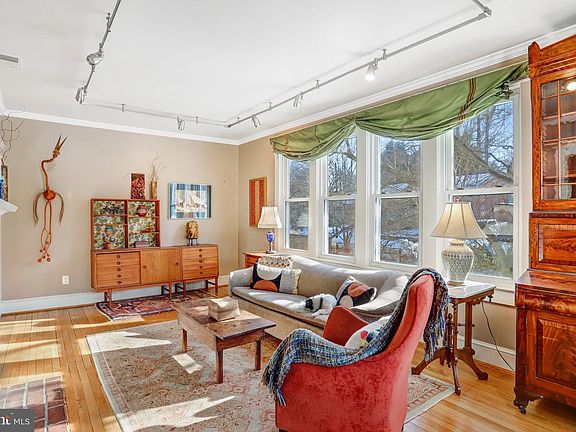 4th image of 512 Pershing Dr