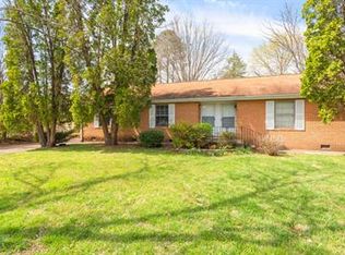 11635 S Williamsburg Dr #1, Knoxville, TN 37934