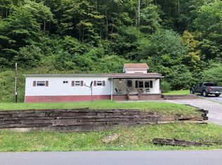 1416 Leemaster Dr, Vansant, VA 24656