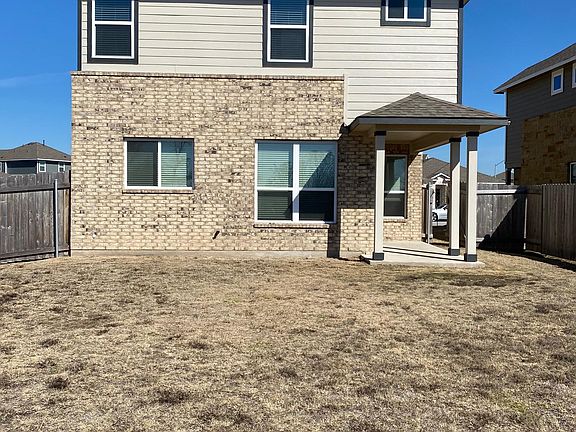 4th image of 1207 Aspen Grove Dr