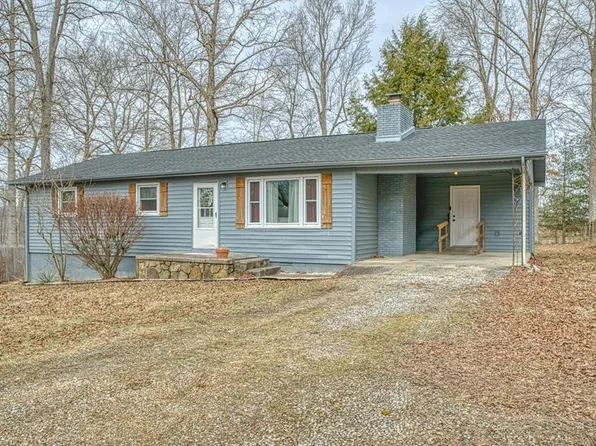 317 Norman Dr, Crossville, TN 38571