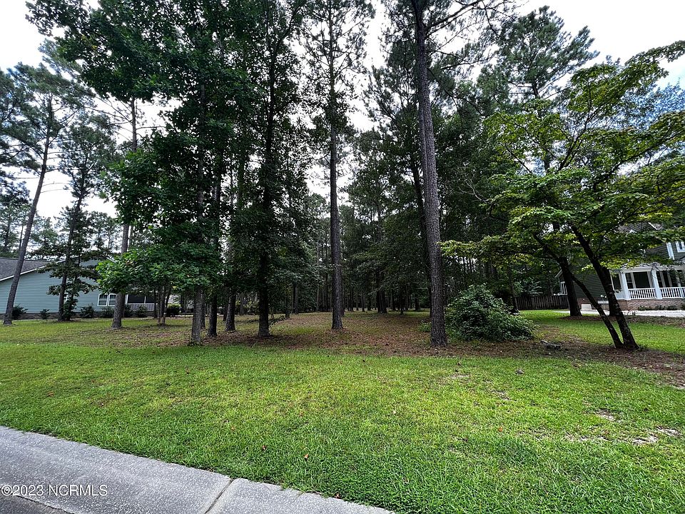 2nd image of 181 Lockhaven Drive SE