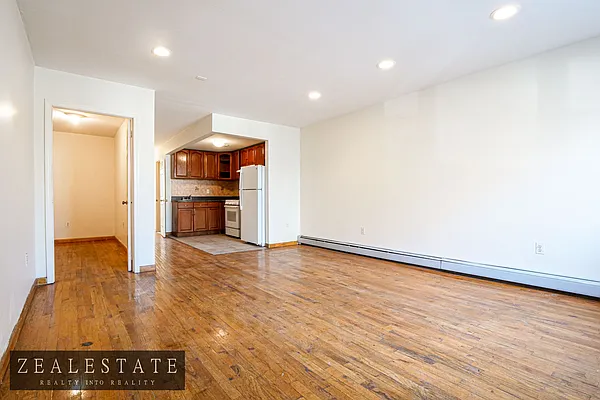 Rented by ZealEstate Group Inc | media 21