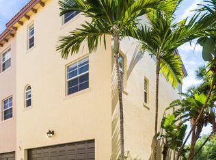 26 Via Floresta Dr, Boca Raton, FL 33487