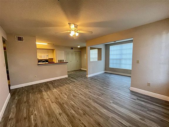 2nd image of 1604 Columbia Arms Cir Unit 113