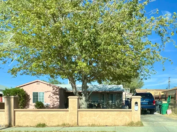 45040 Redwood Ave, Lancaster, CA 93534