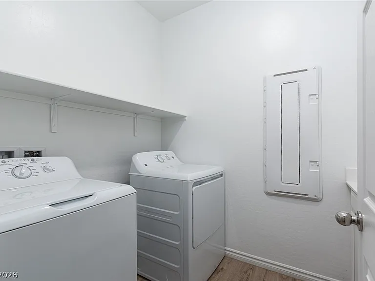 1639 Dire Wolf Ave — Photo 36