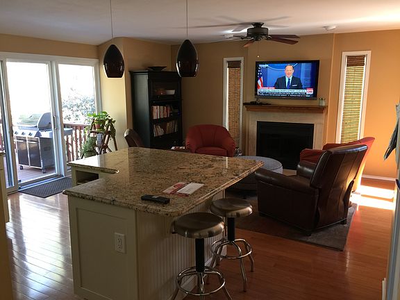 Newly renovated family room/