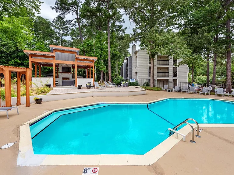 Emerald Place — Photo 15