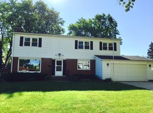 1135 Hewitt Dr, Des Plaines, IL