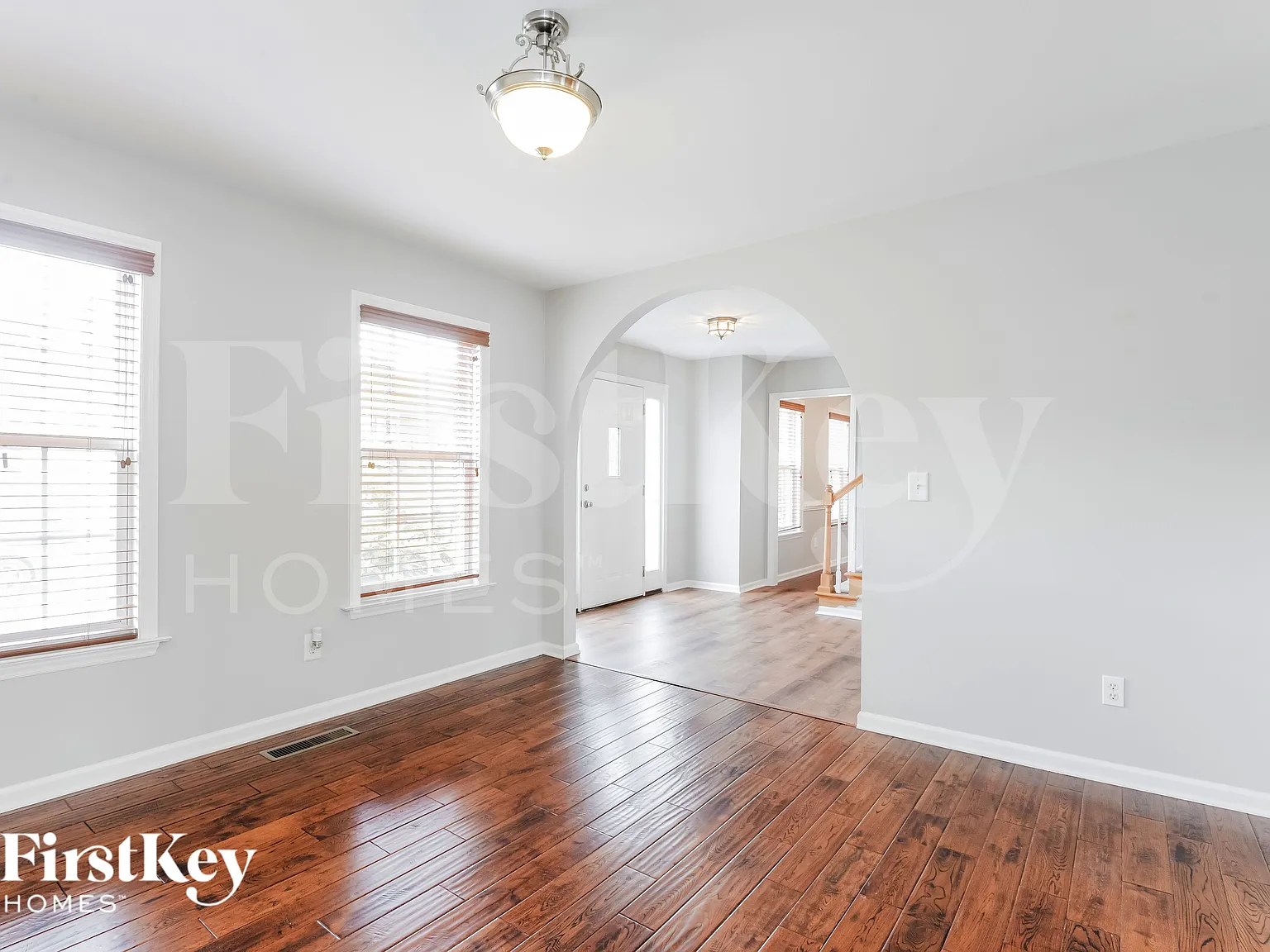 3 bed, 2.5 bath, 2516 sqft, $2,580 — Photo 2