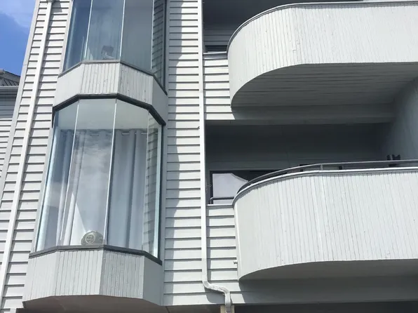 25 Clubhouse Tower Cir, Moneta, VA 24121