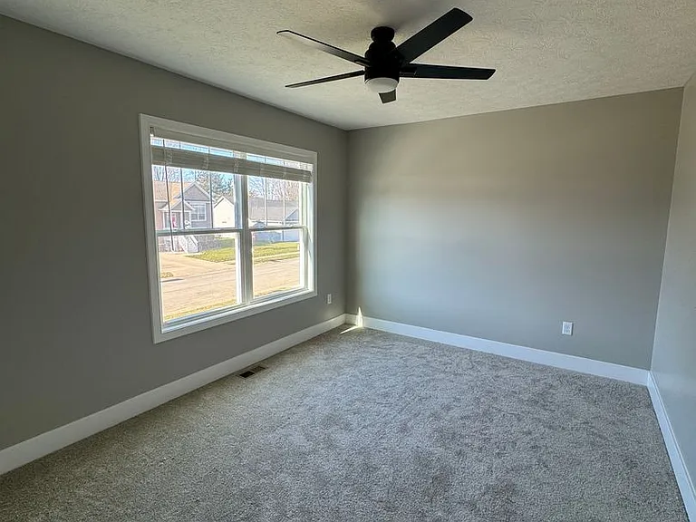2509 Yeoman Ln — Photo 13