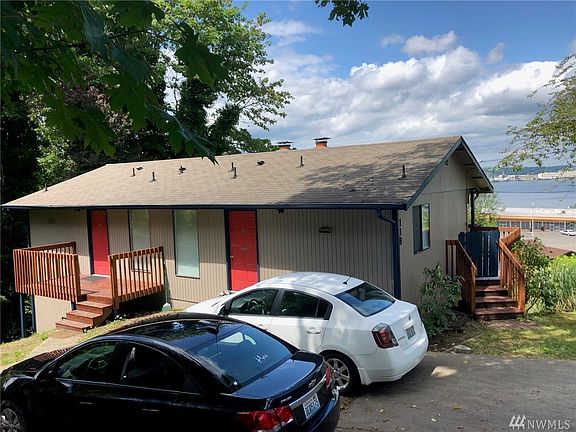 2nd image of 118 Mitchell Ave