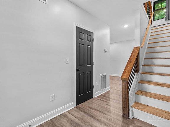 3rd image of 169 Chandy Street