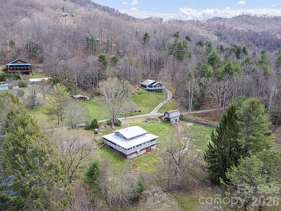2nd image of 838 Hidden Valley Rd