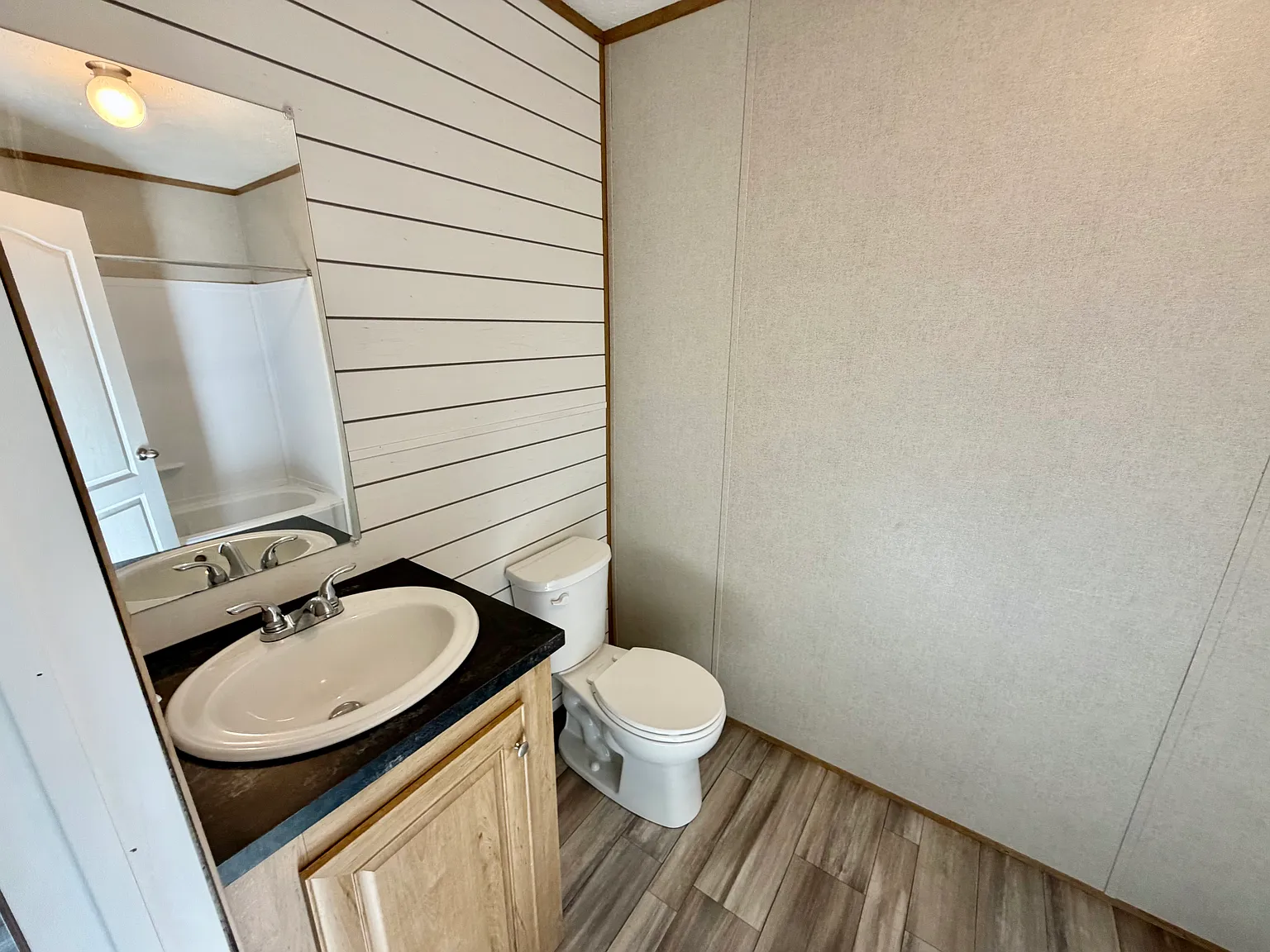 2 bed, 896 sqft, $1,398 — Photo 4